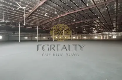 Warehouse - Studio - 3 Bathrooms for rent in Industrial Area 1 - Industrial Area - Doha