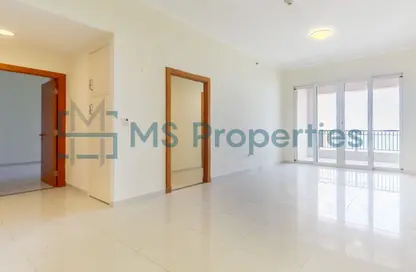 Apartment - 2 Bedrooms - 3 Bathrooms for rent in Viva East - Viva Bahriyah - The Pearl Island - Doha