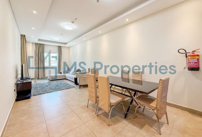 948725 - Property Image 2