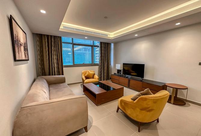 915869 - Property Image 3