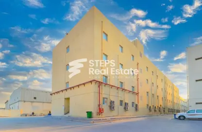 Labor Camp - Studio - 7+ Bathrooms for rent in Industrial Area 4 - Industrial Area - Industrial Area - Doha
