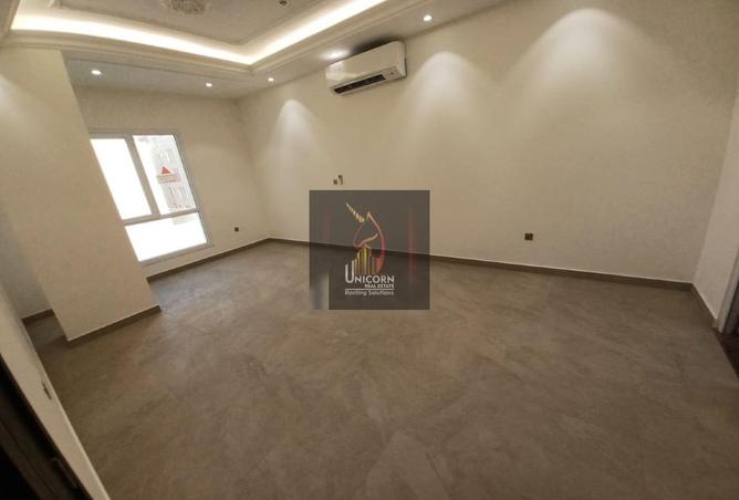 965159 - Property Image 2