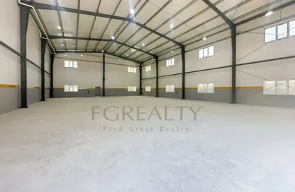Warehouse - Studio - 3 Bathrooms for rent in East Industrial Street - Birkat Al Awamer - Al Wakra