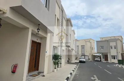 فيلا - 7 غرف نوم - 7 حمامات للايجار في Hazm Al Markhiya - الدوحة