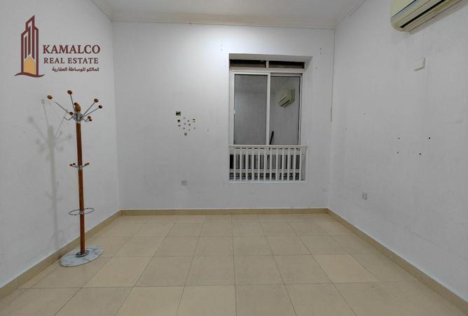 965683 - Property Image 3