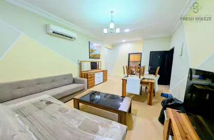 Apartment - 2 Bedrooms - 2 Bathrooms for sale in Al Muntazah Street - Al Muntazah - Doha