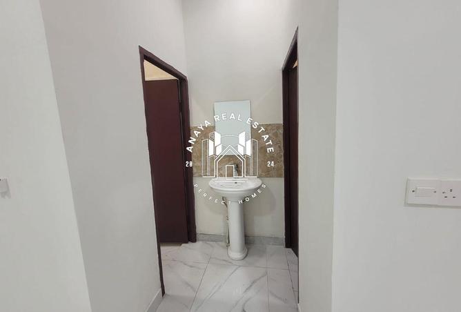 985883 - Property Image 3