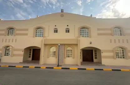 فيلا - 5 غرف نوم - 4 حمامات للايجار في فلل عين خالد - عين خالد - الدوحة