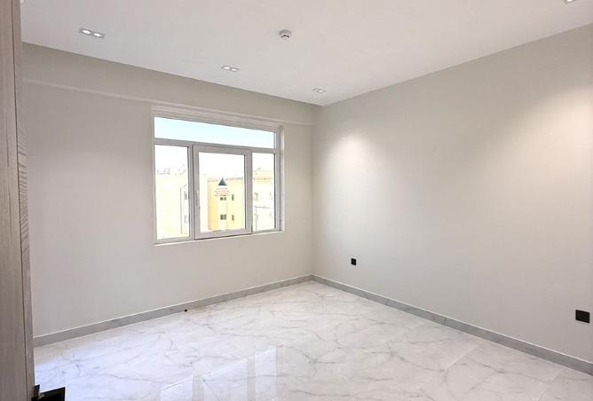 993826 - Property Image 3