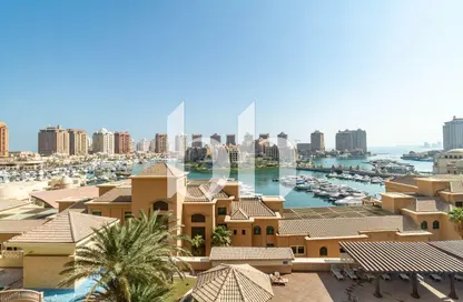 Apartment - 2 Bedrooms - 3 Bathrooms for sale in West Porto Drive - Porto Arabia - The Pearl Island - Doha