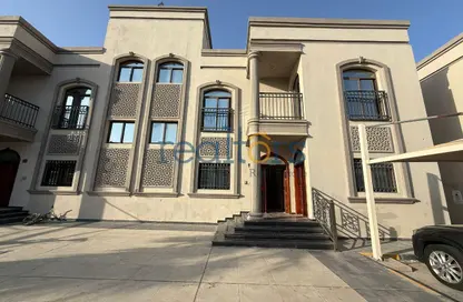 مجمع سكني - 5 غرف نوم - 4 حمامات للايجار في المعمورة 18 - المعمورة - الدوحة