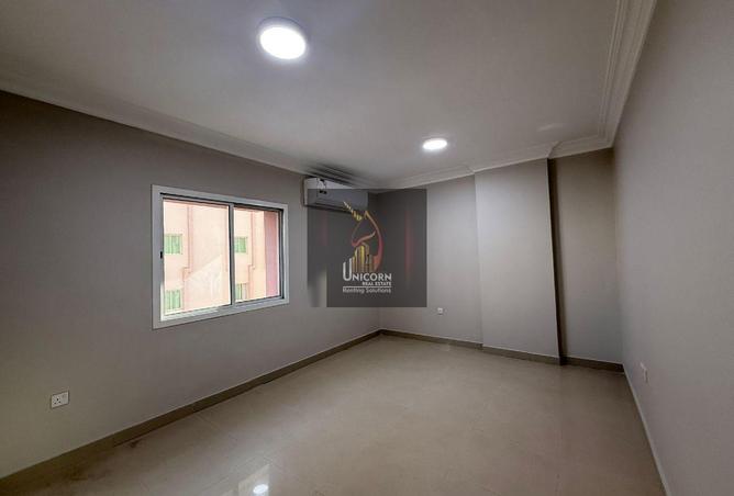 956696 - Property Image 3