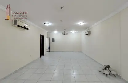 Apartment - 3 Bedrooms - 3 Bathrooms for rent in Umm Ghuwalina - Umm Ghuwailina - Doha