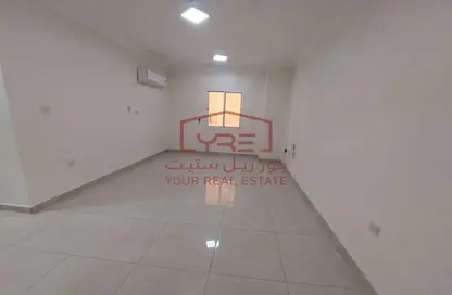 Empty Room image for: Apartment - 3 Bedrooms - 4 Bathrooms for rent in Kulaib Street - Kulaib Street - Doha, Image 1