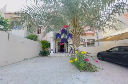 مجمع سكني - 4 غرف نوم - 5 حمامات للايجار في الدحيل - الدحيل - الدوحة