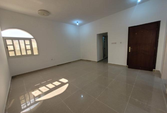 950254 - Property Image 3
