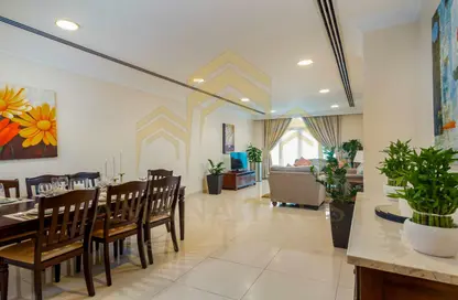 Living / Dining Room image for: Apartment - 2 Bedrooms - 3 Bathrooms for rent in Building 36 - Fereej Bin Mahmoud North - Fereej Bin Mahmoud - Doha, Image 1