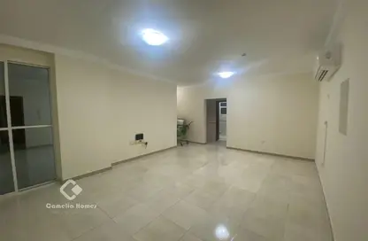 Apartment - 3 Bedrooms - 3 Bathrooms for rent in Al Nasr Street - Al Nasr - Doha
