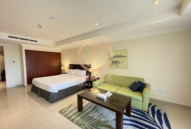 970684 - Property Image 2