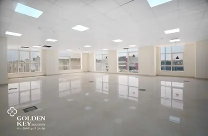مساحات مكتبية - استوديو - 2 حمامات للايجار في شارع المنارة - السد - الدوحة