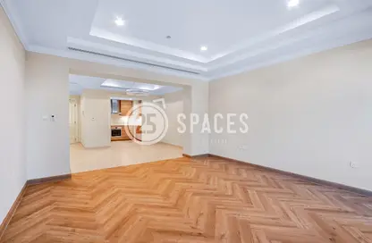 Apartment - 1 Bedroom - 2 Bathrooms for rent in West Porto Drive - Porto Arabia - The Pearl Island - Doha