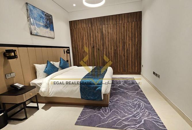 956453 - Property Image 3