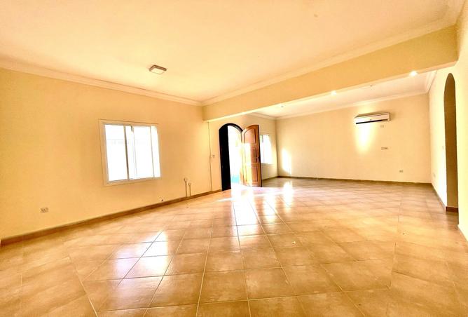 940797 - Property Main Image