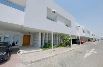 مجمع سكني - 5 غرف نوم - 5 حمامات للايجار في وادي المرخ - مريخ - المريخ - الدوحة