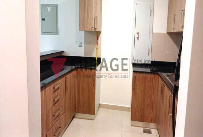 884432 - Property Image 2