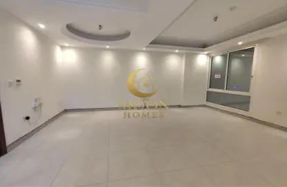 Apartment - 2 Bedrooms - 2 Bathrooms for rent in Al Mansoura - Doha