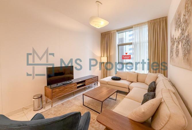 990366 - Property Image 2