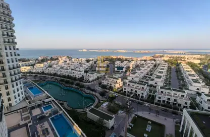 Apartment - 4 Bedrooms - 5 Bathrooms for sale in Floresta Gardens - Floresta Gardens - The Pearl Island - Doha