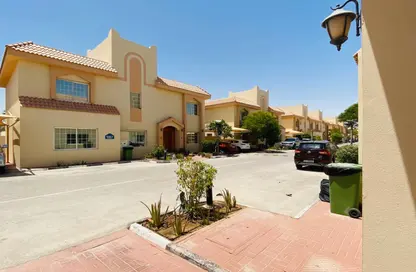 مجمع سكني - 4 غرف نوم - 4 حمامات للايجار في شارع الوعب - الوعب - الدوحة