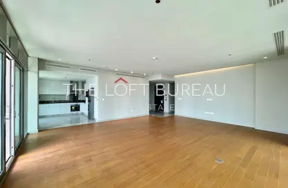 Apartment - 2 Bedrooms - 3 Bathrooms for sale in Seef Lusail Tower 1 - Seef Lusail - Lusail City - Lusail