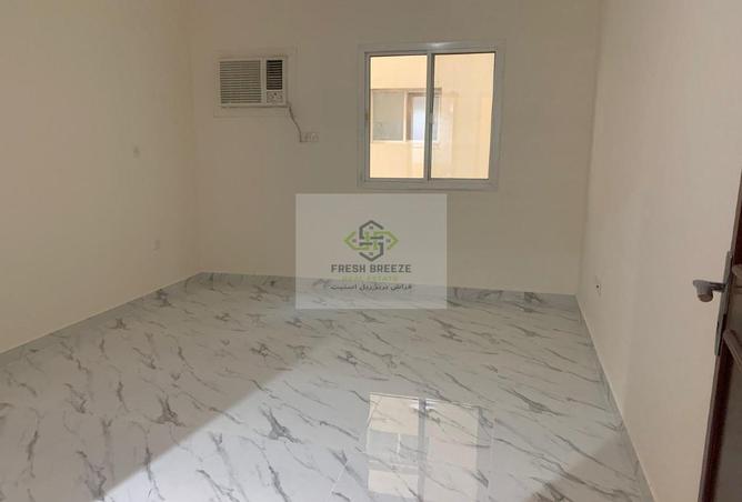 954658 - Property Image 2