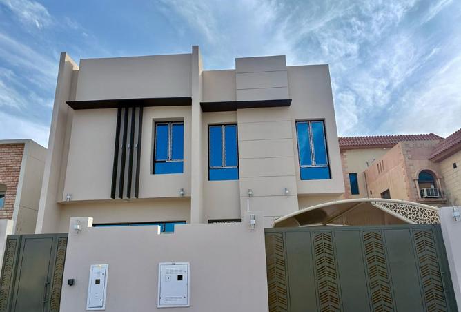 932007 - Property Image 2