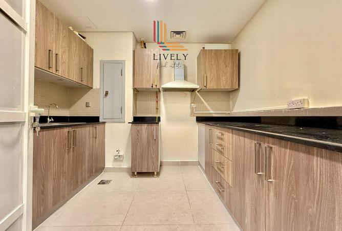 947602 - Property Image 2