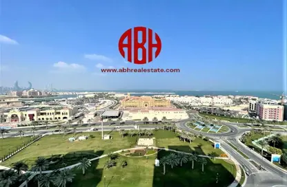 Apartment - 3 Bedrooms - 5 Bathrooms for rent in Viva Central - Viva Bahriyah - The Pearl Island - Doha