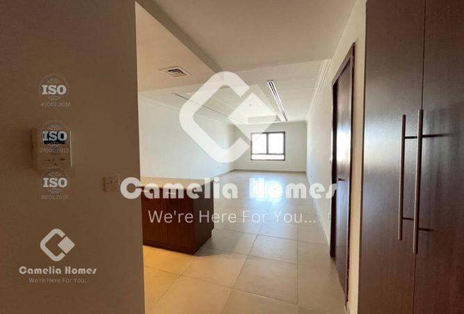 975418 - Property Image 2