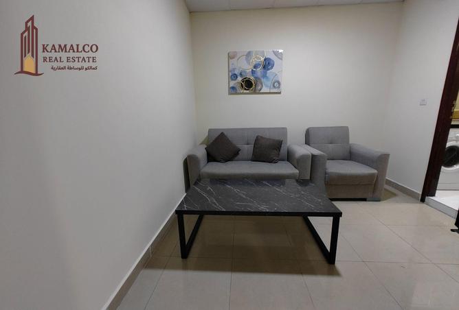 968597 - Property Image 2