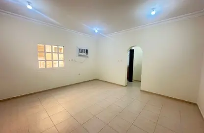 Apartment - 3 Bedrooms - 2 Bathrooms for rent in Madinat Khalifa Building 58 - Madinat Khalifa South - Madinat Khalifa - Doha