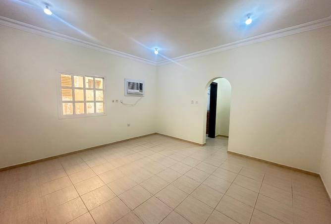 983531 - Property Image 2