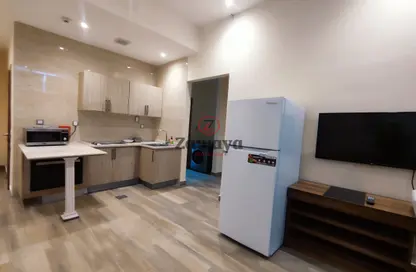 Apartment - 2 Bedrooms - 2 Bathrooms for rent in Al Sadd Tourist Apartments - Al Sadd - Doha
