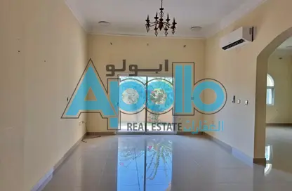 فيلا - 3 غرف نوم - 4 حمامات للايجار في الوعب - الوعب - الدوحة