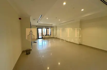 Apartment - 1 Bedroom - 2 Bathrooms for rent in East Porto Drive - Porto Arabia - The Pearl Island - Doha