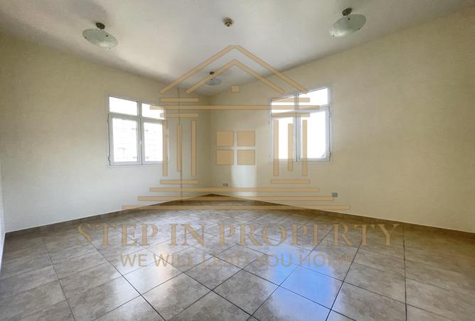 964227 - Property Image 3