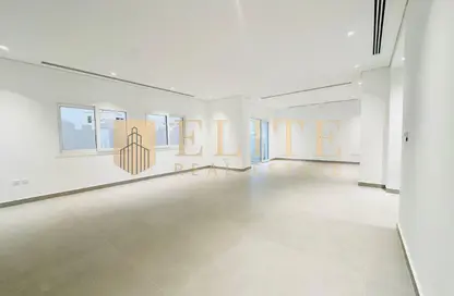 Compound - 3 Bedrooms - 3 Bathrooms for rent in Ain Khaled Villas - Ain Khaled - Doha