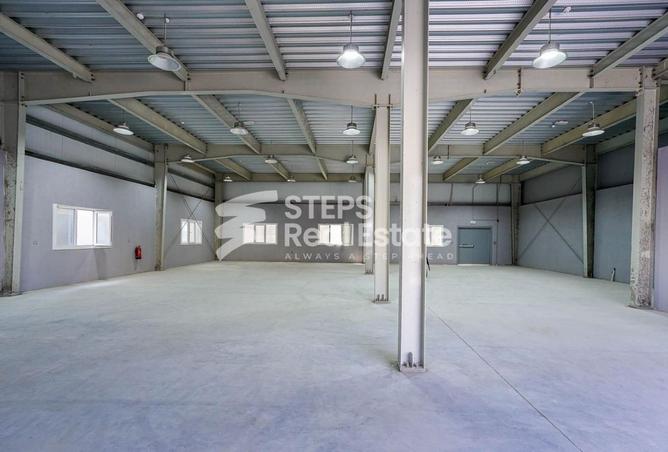 933708 - Property Main Image
