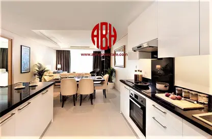 صورة لـ مطبخ شقة - غرفة نوم - 2 حمامات للايجار في ابراج باي - منطقة الأبراج - جزيرة اللؤلؤة - الدوحة ، صورة رقم 1