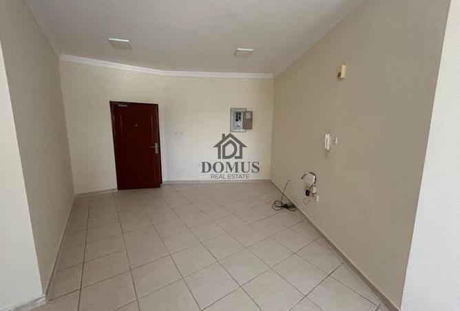 932110 - Property Image 3
